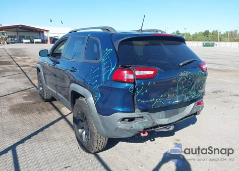 2018 Jeep Cherokee Trailhawk 4X4 from USA, damaged, VIN 1C4PJMBB0JD548009